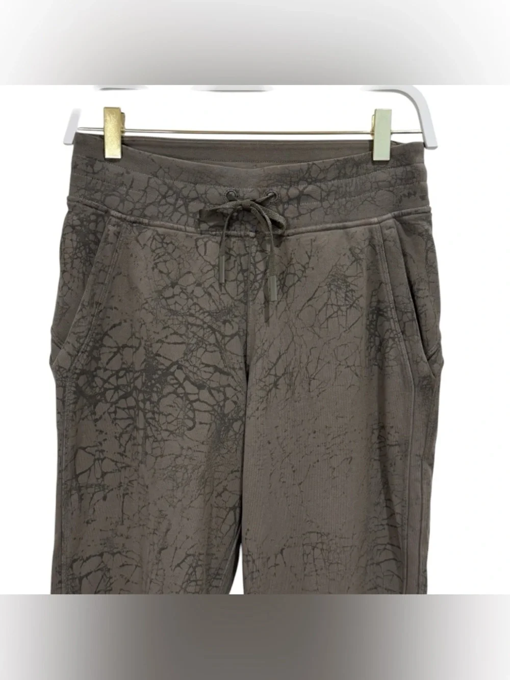 Lululemon Warm Down Jogger *7/8 Length Cuffed Workout Running Gym Casual Pants